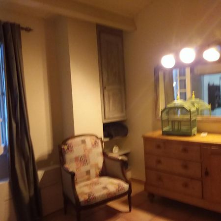 Chambre Pour 2 Personnes Avec Salle De Bain Privee Tourves Экстерьер фото