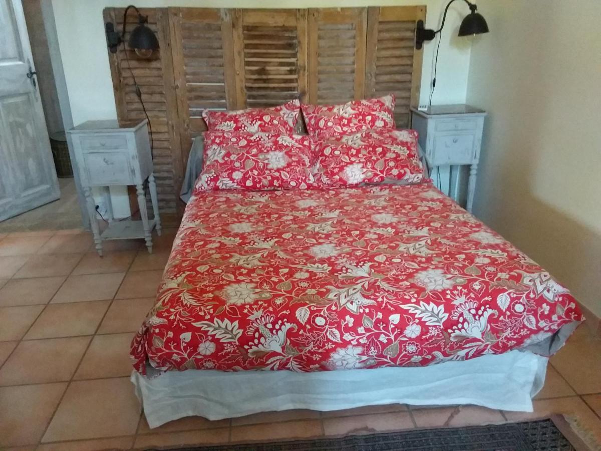 Chambre Pour 2 Personnes Avec Salle De Bain Privee Tourves Экстерьер фото
