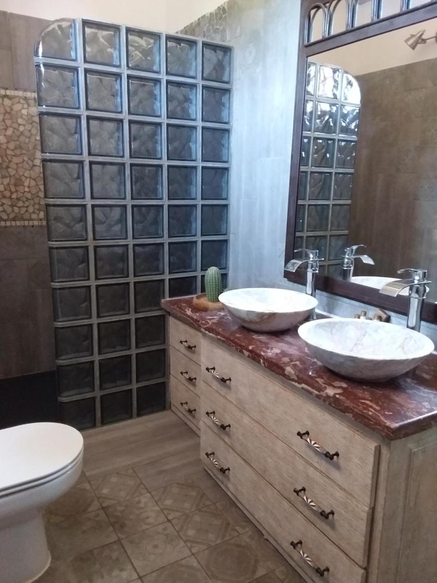Chambre Pour 2 Personnes Avec Salle De Bain Privee Tourves Экстерьер фото