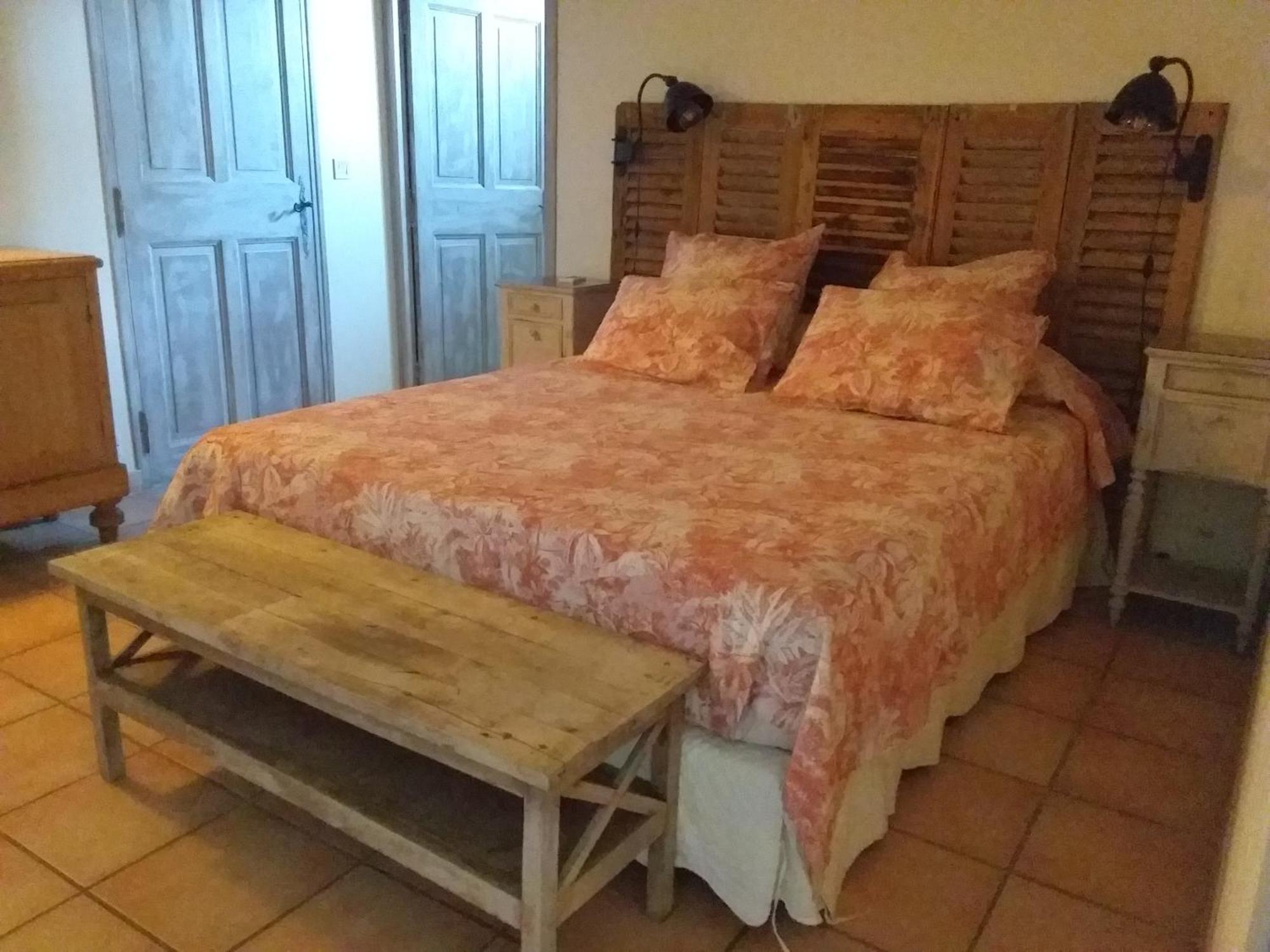 Chambre Pour 2 Personnes Avec Salle De Bain Privee Tourves Экстерьер фото